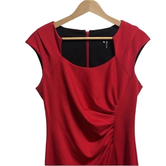 Ellen Tracy Red Ruched Shift Dress. Size 10. - Picture 5 of 10